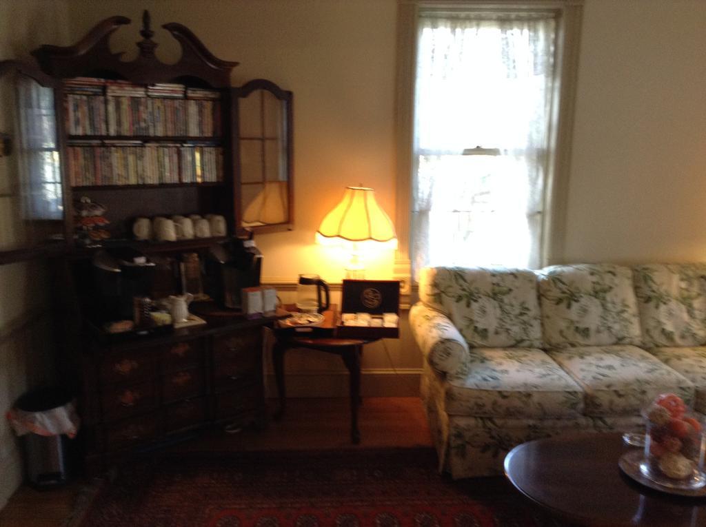 Parsonage Inn Bed And Breakfast Saint Michaels Buitenkant foto